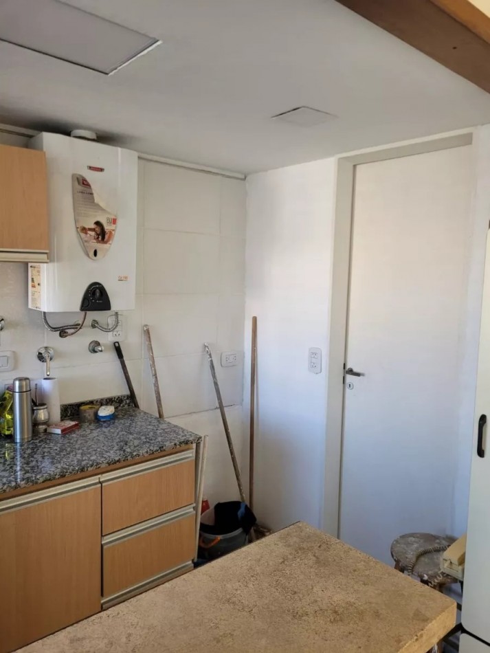 Dpto semipiso 3 amb con balcon al frente, apto credito. Excelente ubicacion: 20 de Septiembre 2989, Lanus Oeste