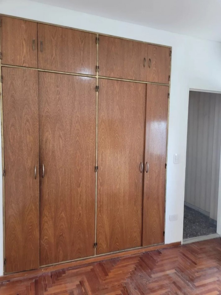 Dpto semipiso 3 amb con balcon al frente, apto credito. Excelente ubicacion: 20 de Septiembre 2989, Lanus Oeste