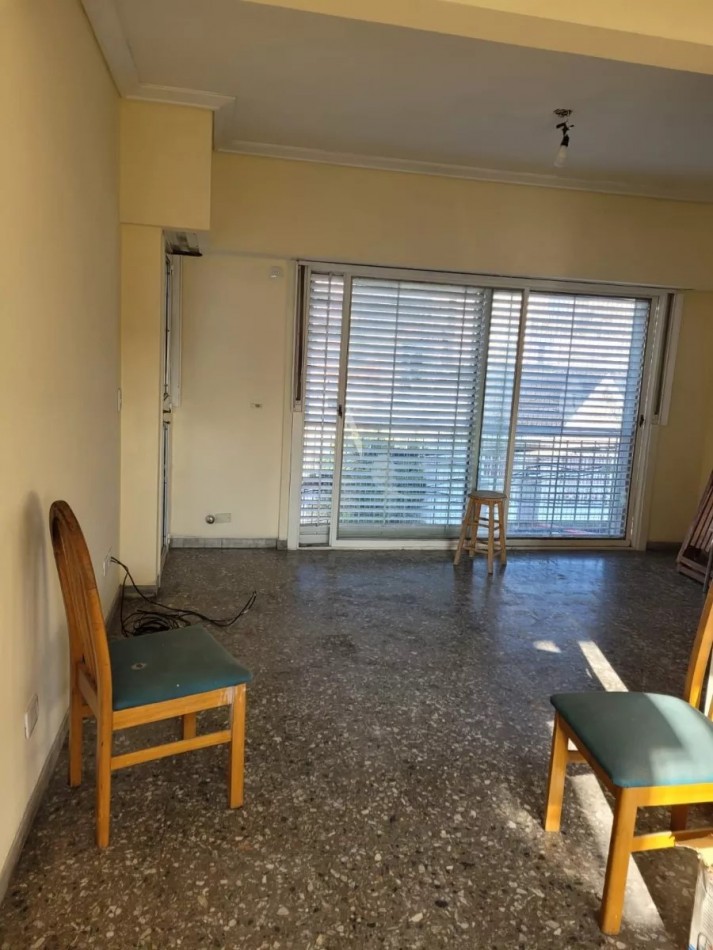 Dpto semipiso 3 amb con balcon al frente, apto credito. Excelente ubicacion: 20 de Septiembre 2989, Lanus Oeste
