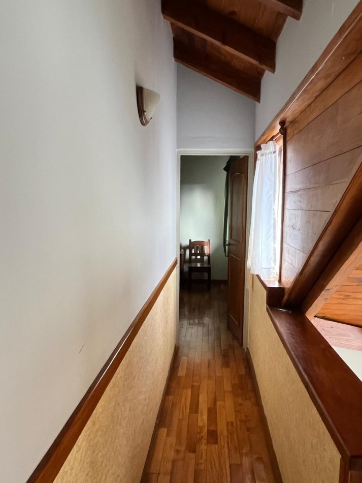 Casa quinta con quincho en ladera del Cerro Piltriquitron