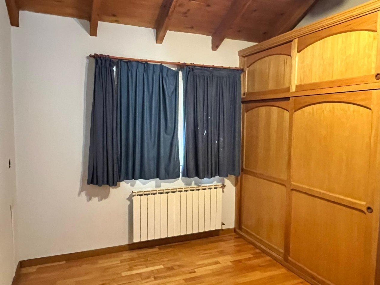 Casa quinta con quincho en ladera del Cerro Piltriquitron