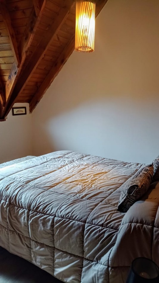 Departamento tipo duplex amoblado a pocas cuadras del centro