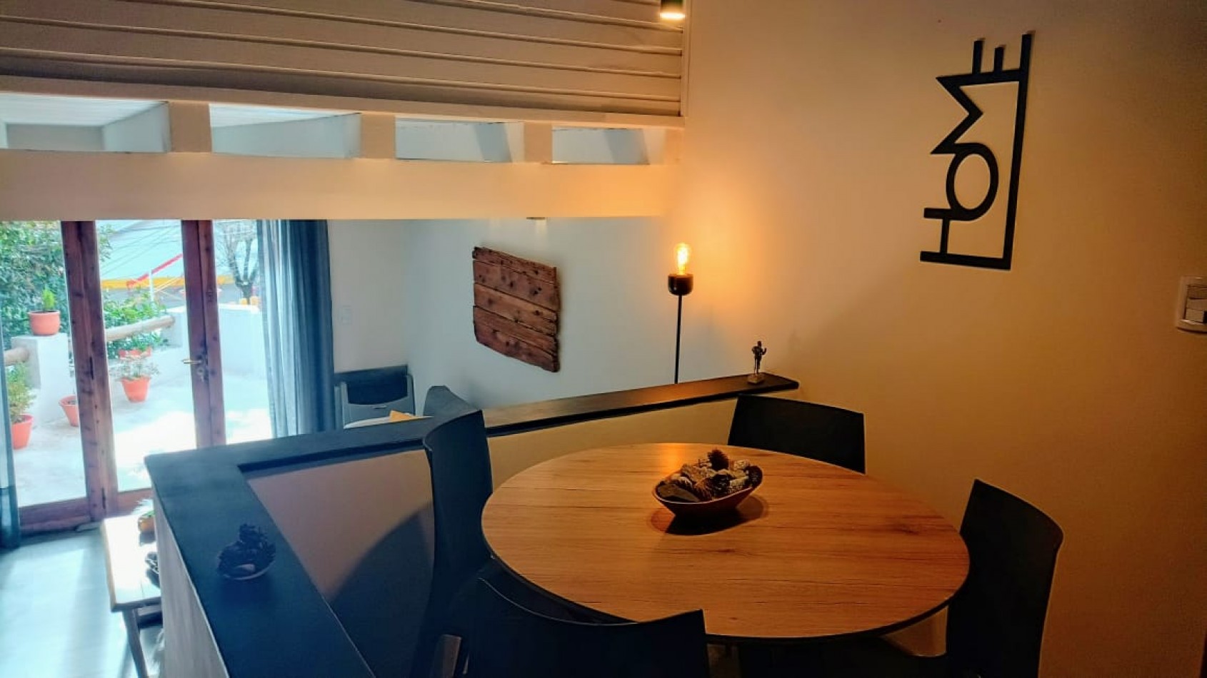 Departamento tipo duplex amoblado a pocas cuadras del centro