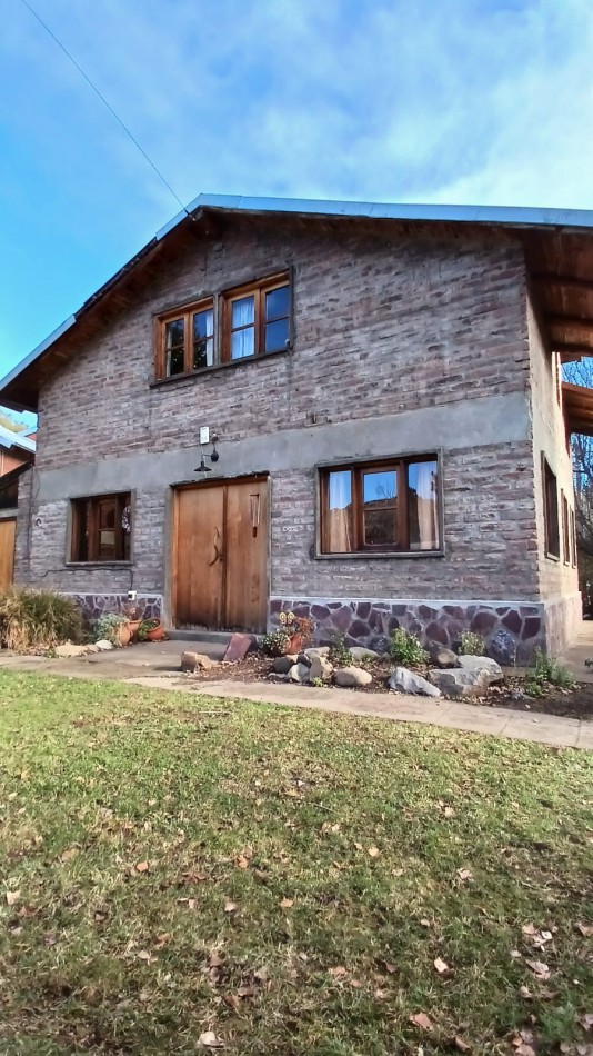 Venta casa centrica 3 habitaciones en Junin de los Andes, Neuquen