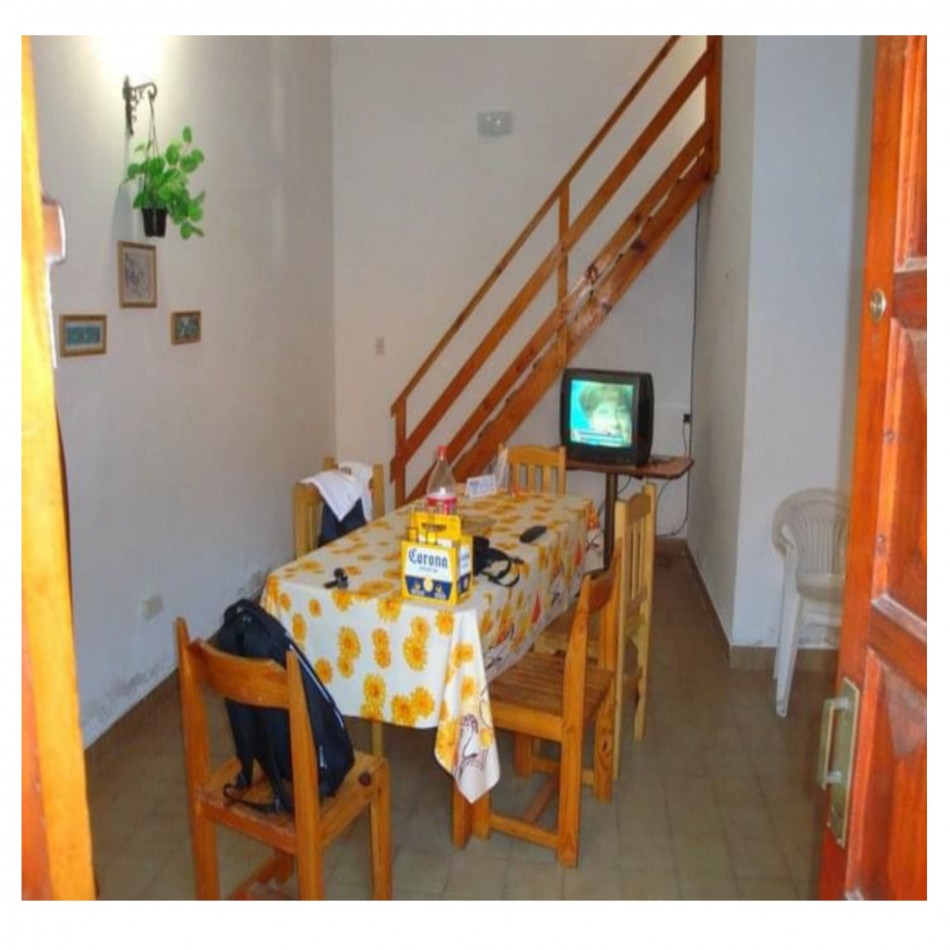 SE VENDE CHALET AL MEDIO EN PH 