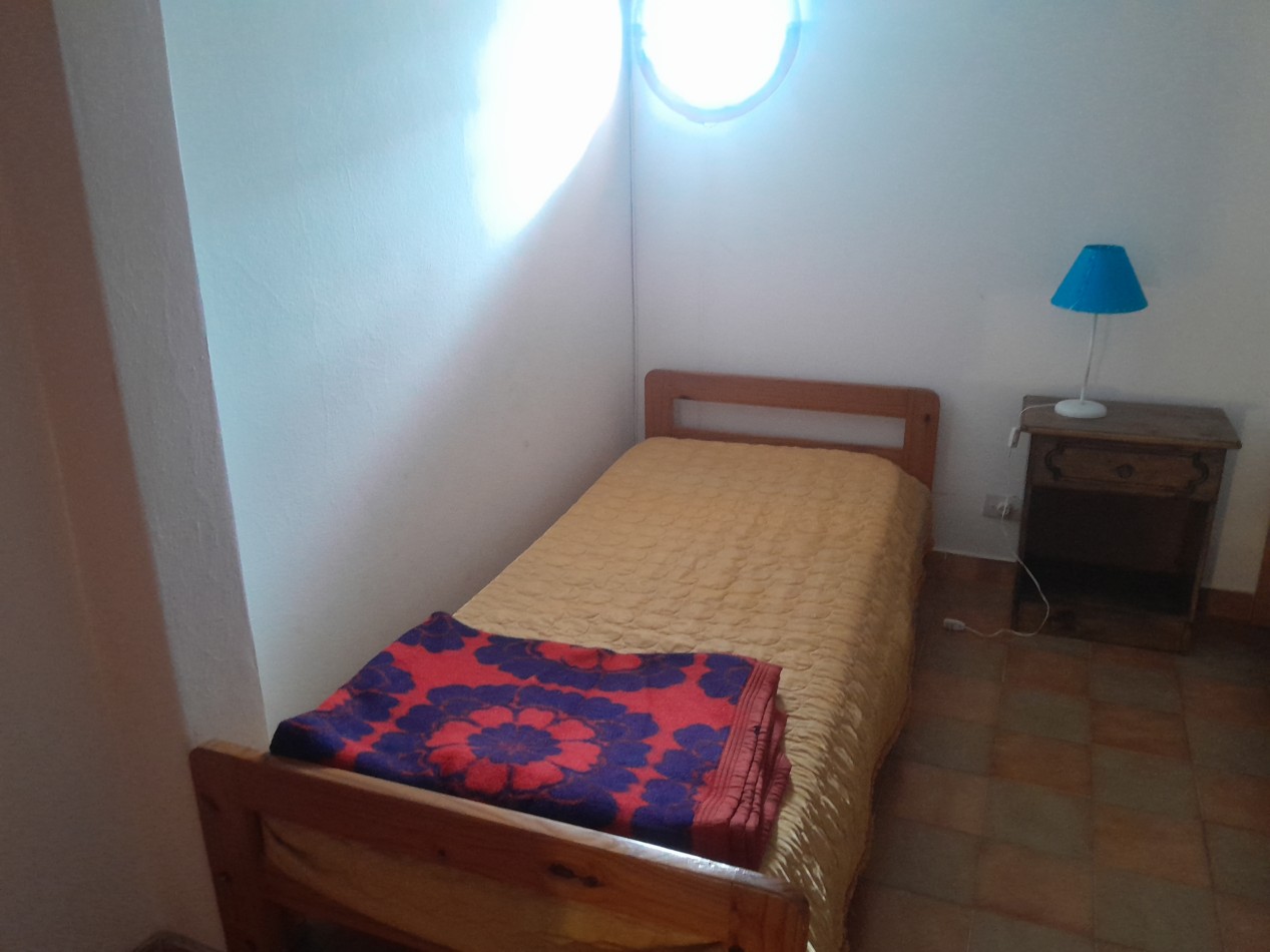 SE VENDE CHALET AL MEDIO EN PH 