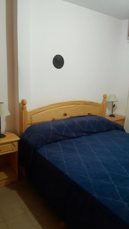 SE VENDE CHALET AL MEDIO EN PH 