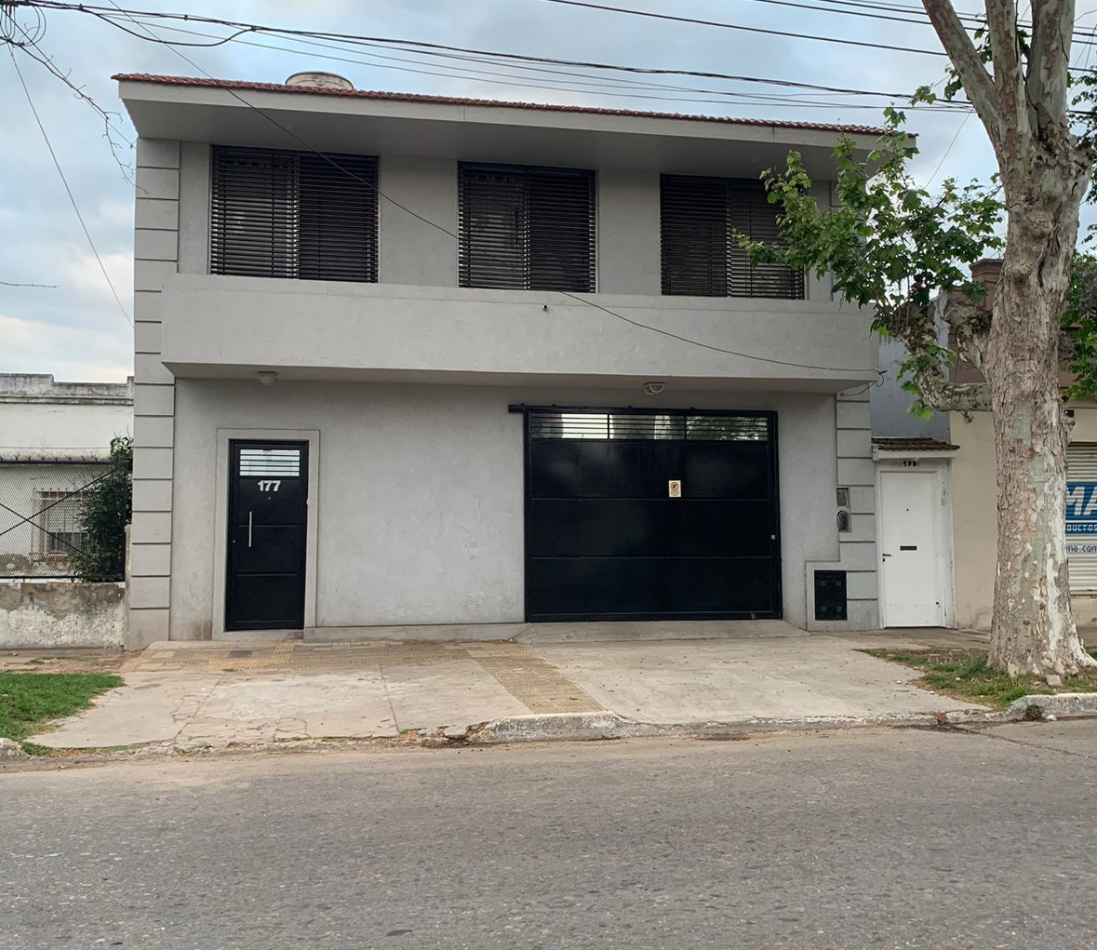 Chalet en Quilmes Este