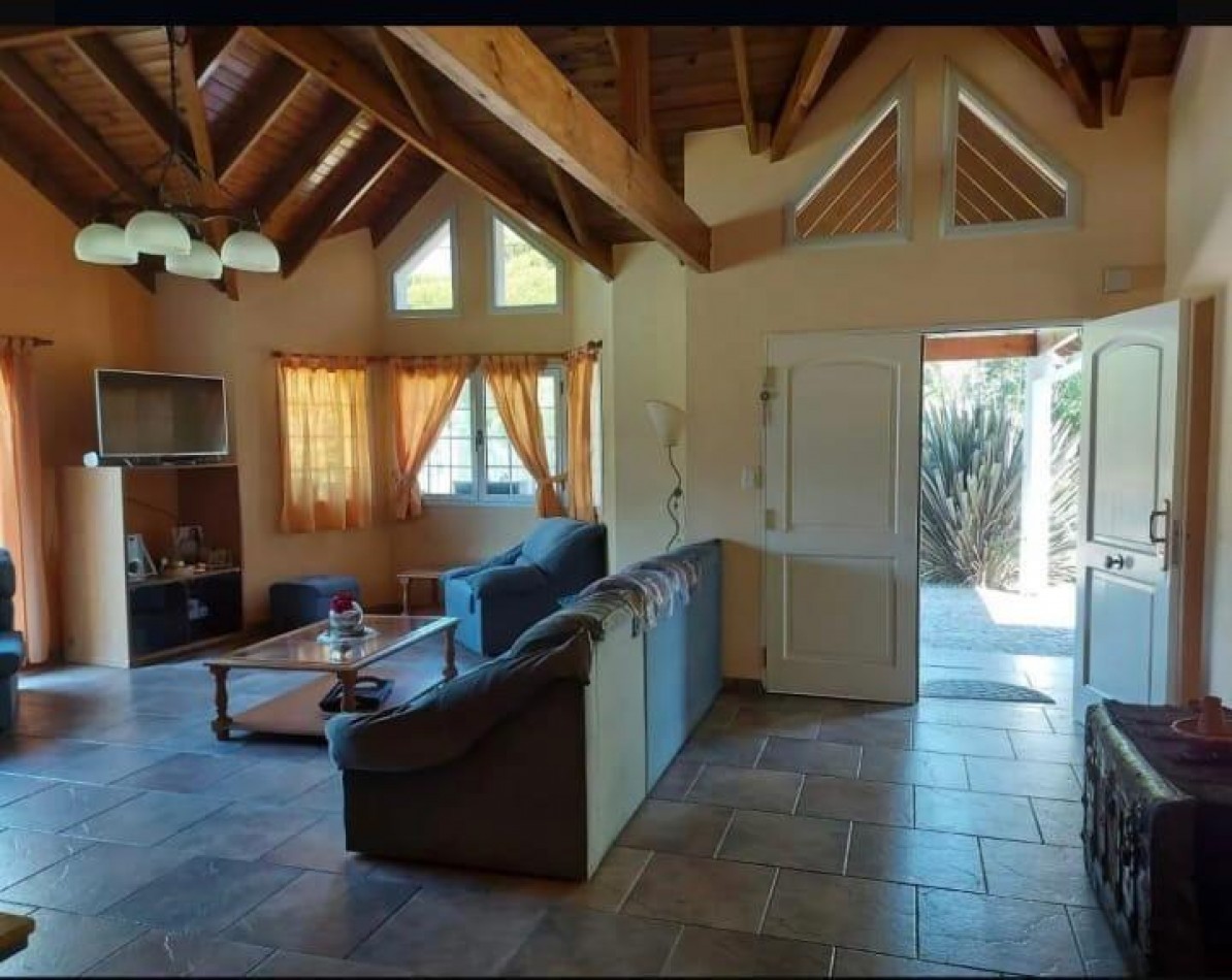 Casa 10 ambientes - uribelarrea - cañuelas