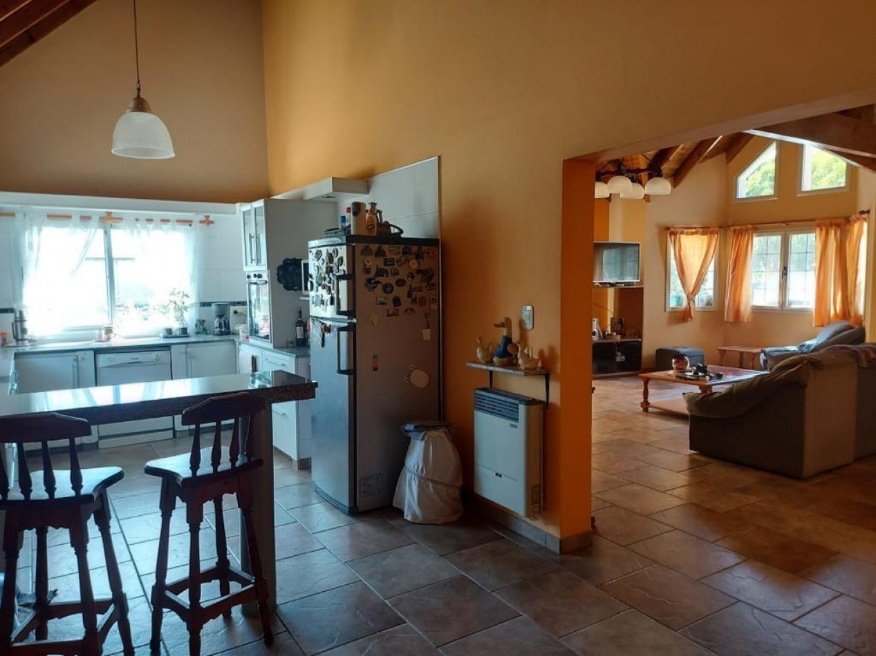 Casa 10 ambientes - uribelarrea - cañuelas