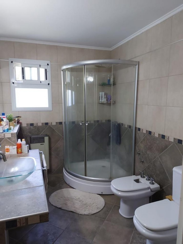 Casa 10 ambientes - uribelarrea - cañuelas