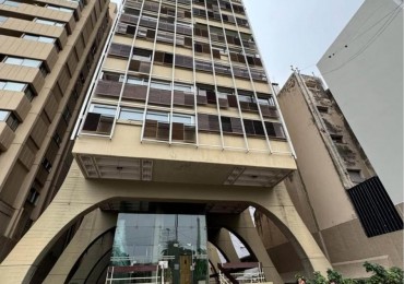 Alquiler Departamento 3 dormitorios 3 baños frente Plaza España con cohera Nueva Cordoba