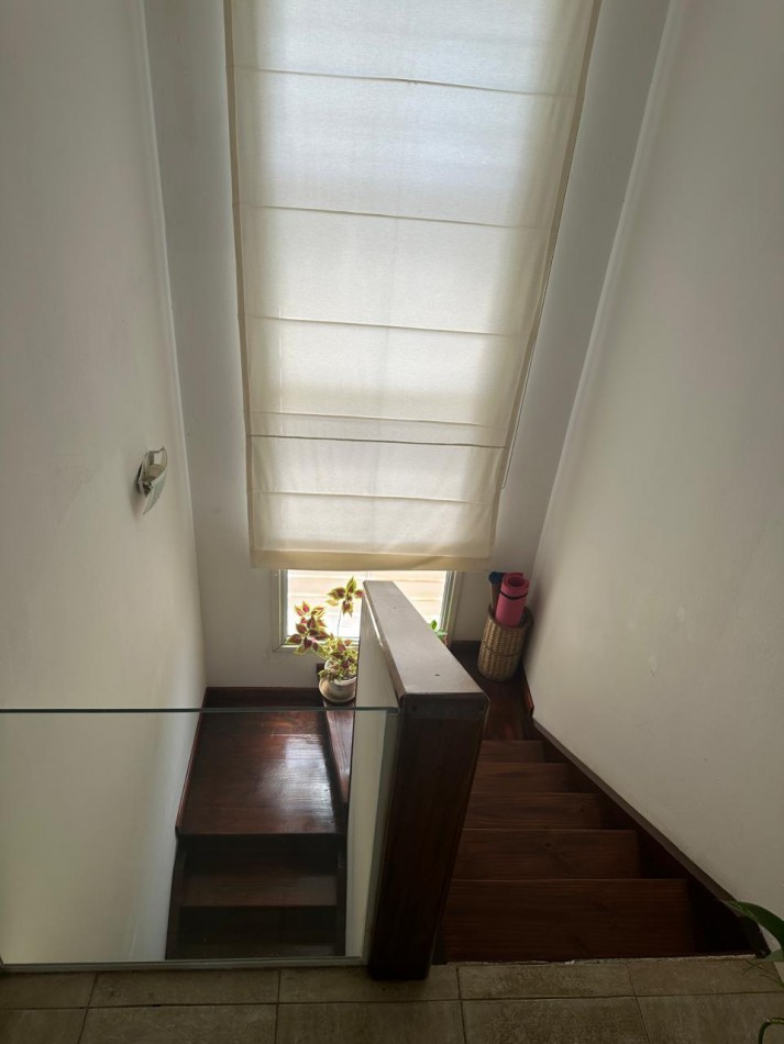 OPORTUNIDAD! VENTA DUPLEX CON RENTA !! 3AMB CON PATIO !!