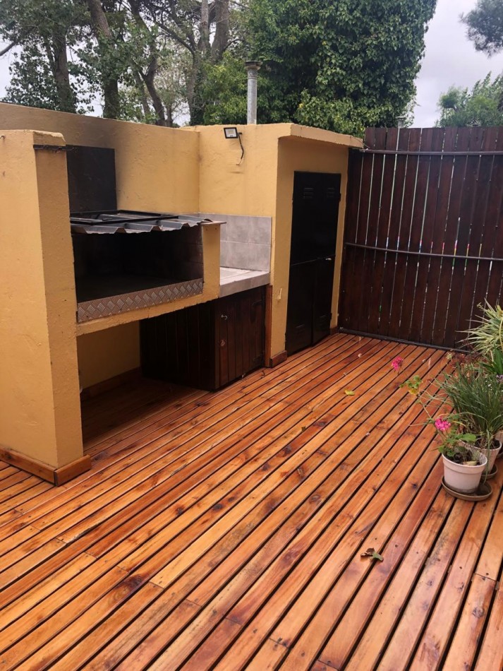 OPORTUNIDAD! VENTA DUPLEX CON RENTA !! 3AMB CON PATIO !!