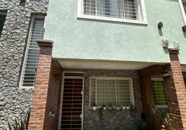 OPORTUNIDAD! VENTA DUPLEX CON RENTA !! 3AMB CON PATIO !!