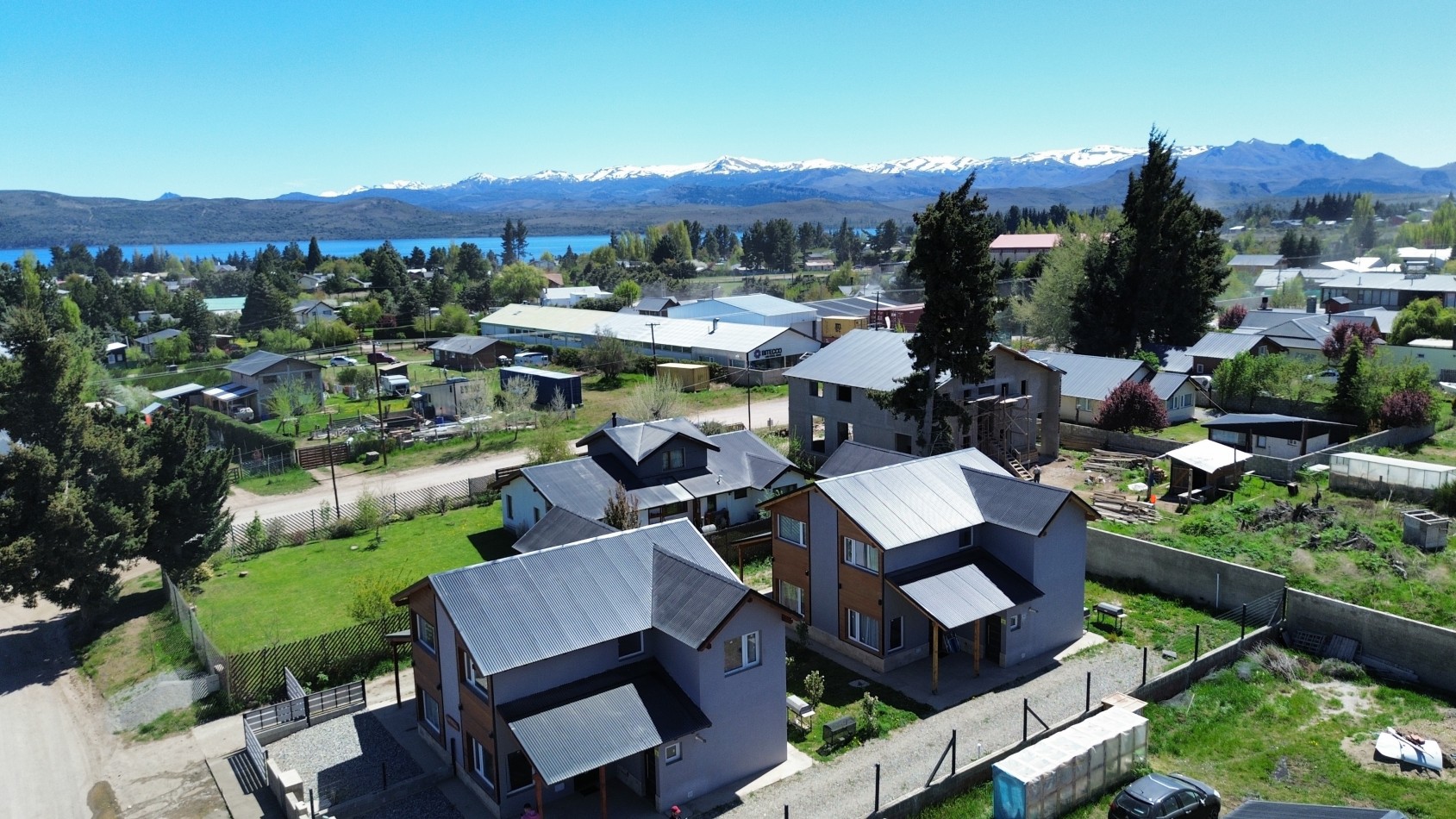 DUPLEX EN VENTA - DINA HUAPI- 2 DORMIITORIOS - APTO TURISMO