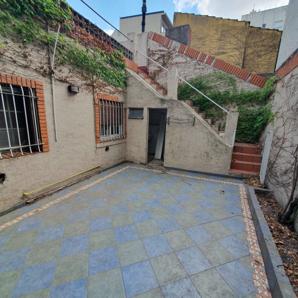 Casa a reacondicionar en Nuñez