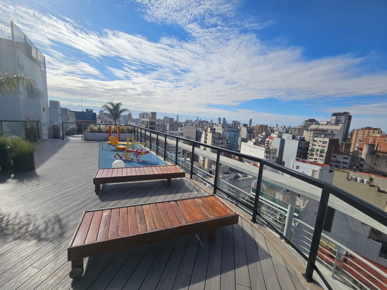 Hermoso 2 ambientes con cochera fija cubierta en edificio de CATEGORIA / La Palmera de Villa Crespo