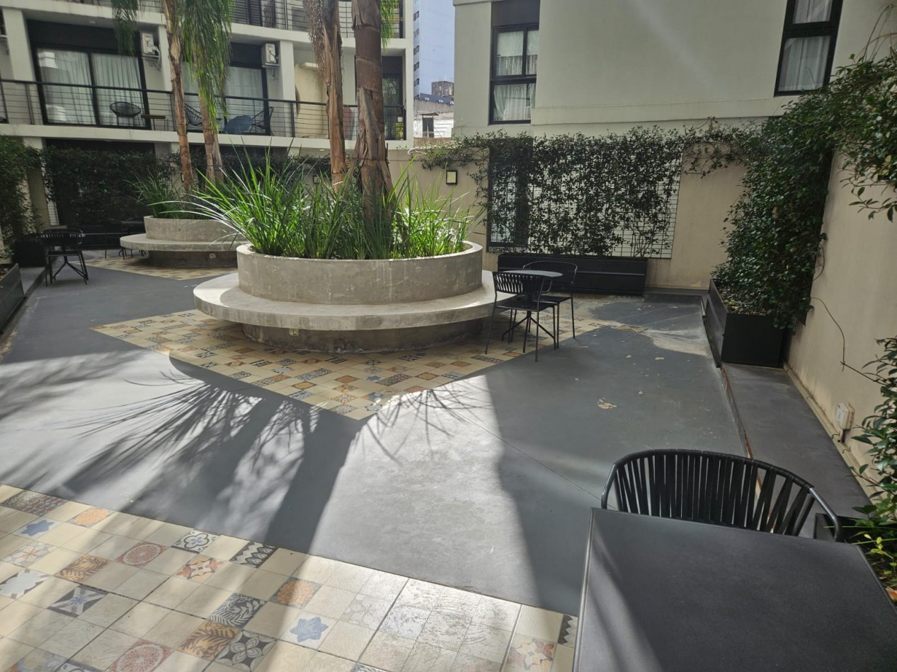 Hermoso 2 ambientes con cochera fija cubierta en edificio de CATEGORIA / La Palmera de Villa Crespo