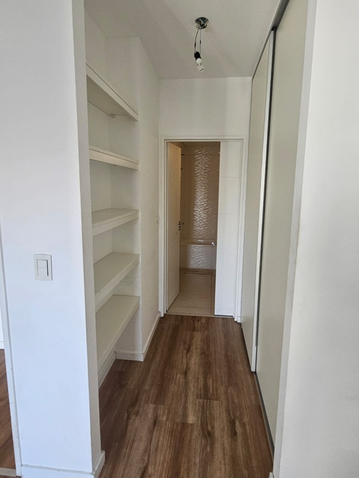 Hermoso 2 ambientes con cochera fija cubierta en edificio de CATEGORIA / La Palmera de Villa Crespo