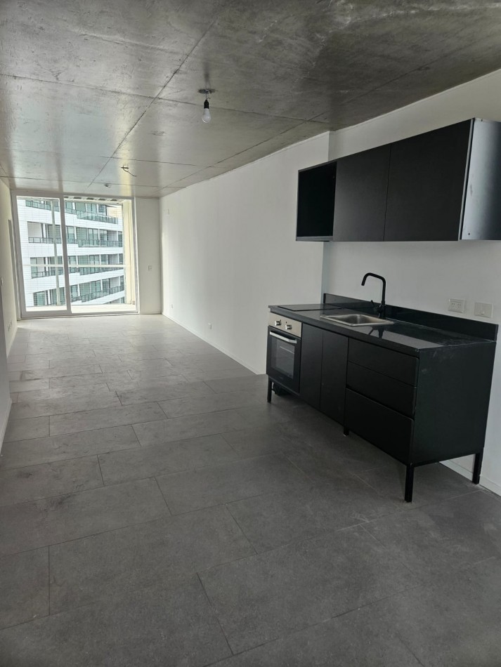 Hermoso 2 ambientes a estrenar con toilette de recepcion y dormitorio en suite . 60 metros totales