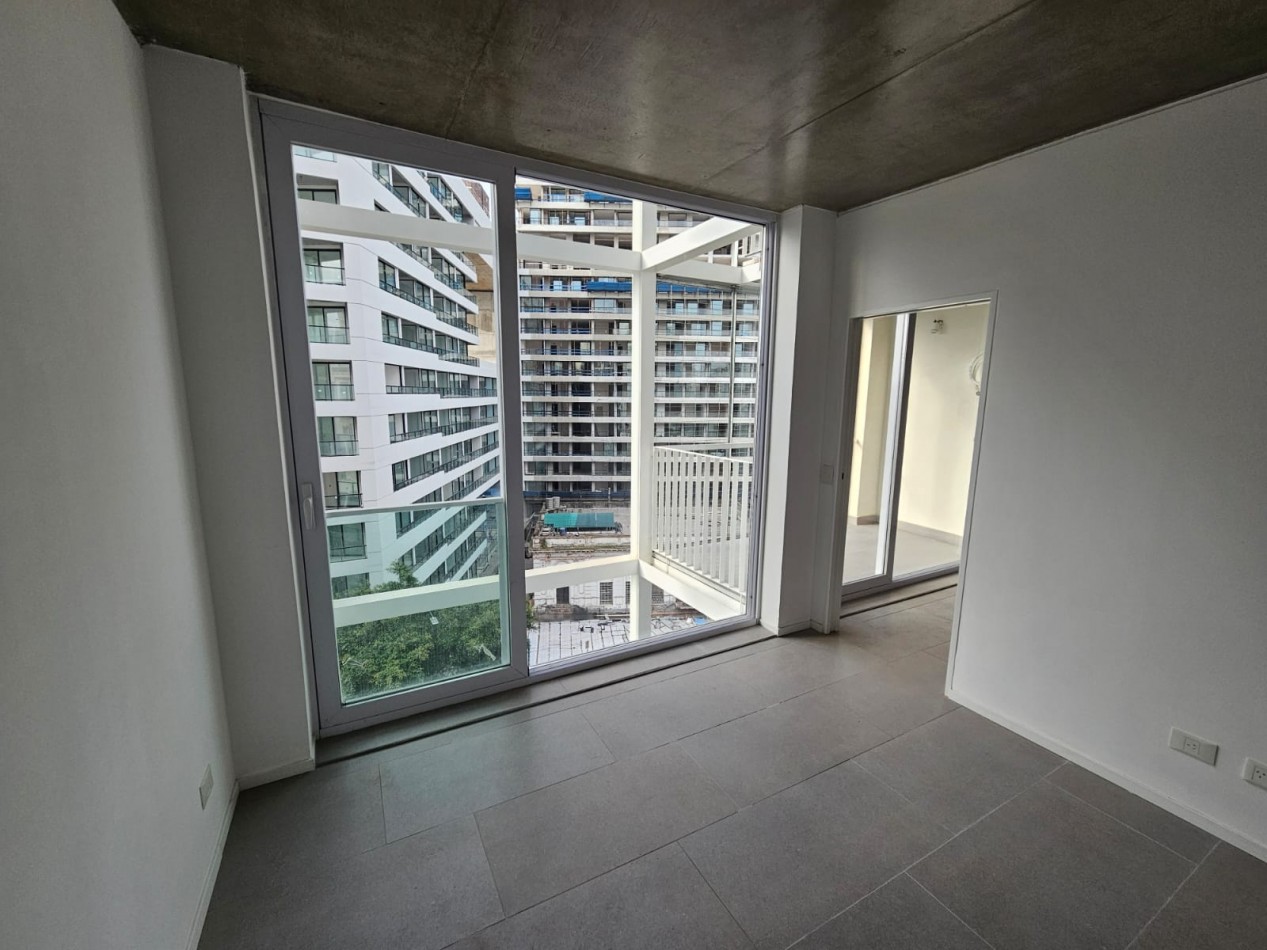Hermoso 2 ambientes a estrenar con toilette de recepcion y dormitorio en suite . 60 metros totales