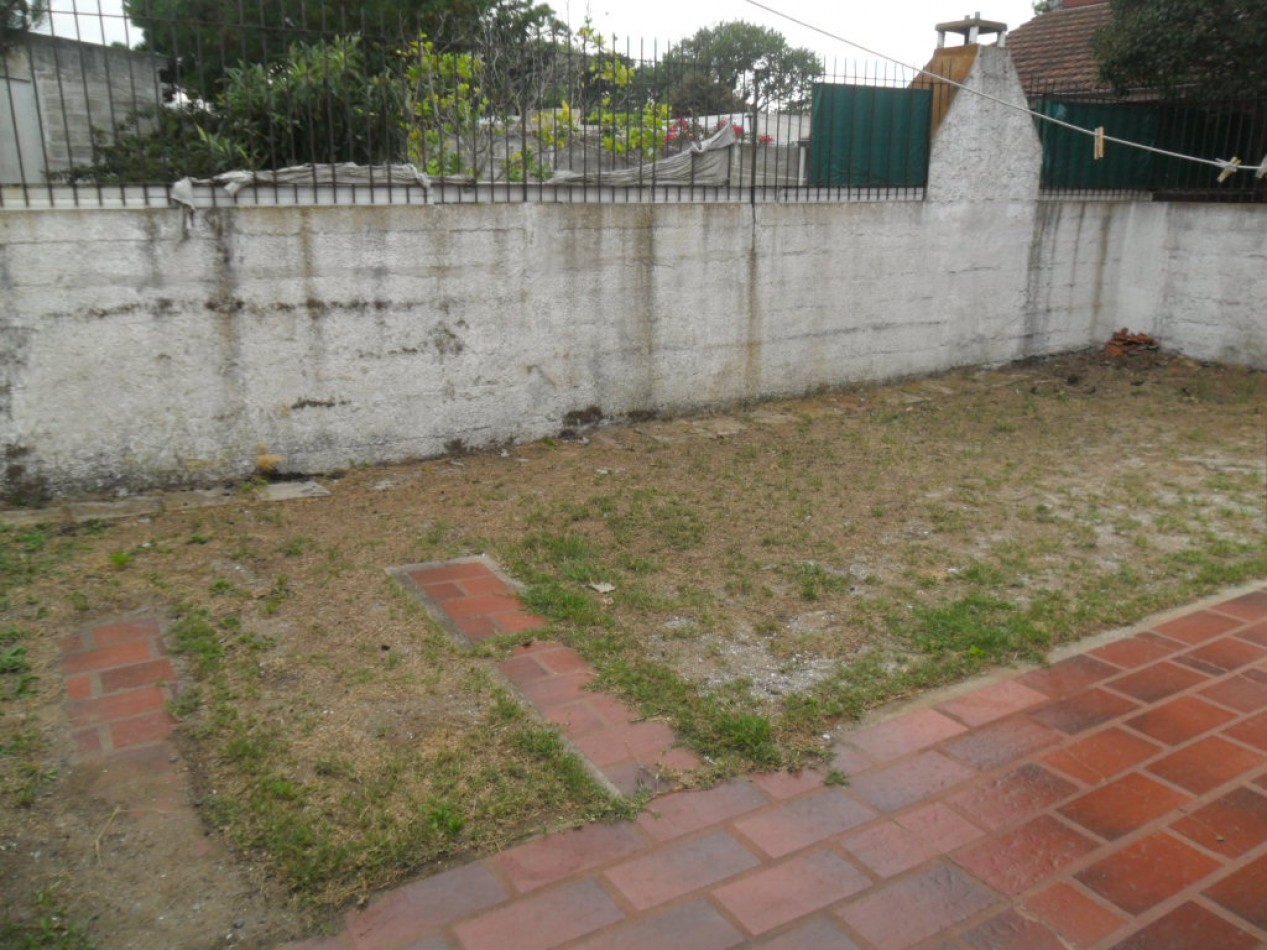 Hermosa casa de 3 amb. con todos los servicios