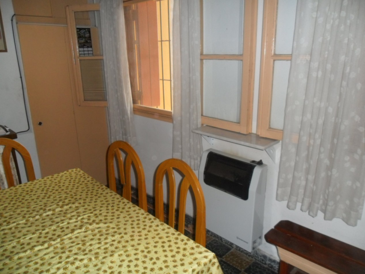 Hermosa casa de 3 amb. con todos los servicios