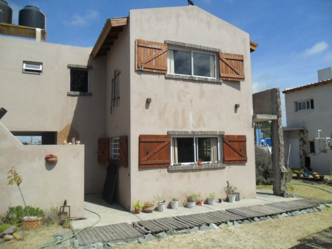 Duplex amplio de 3 Amb. en Tala Sur 