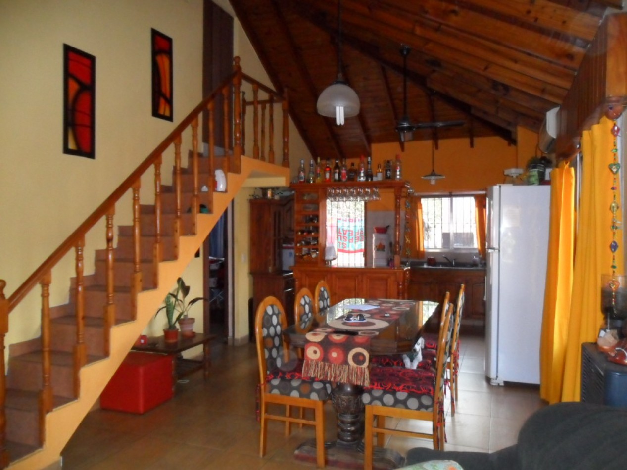 Casa  3 Amb. con depto. 2 Amb Calle 8 e 12 y Av. II