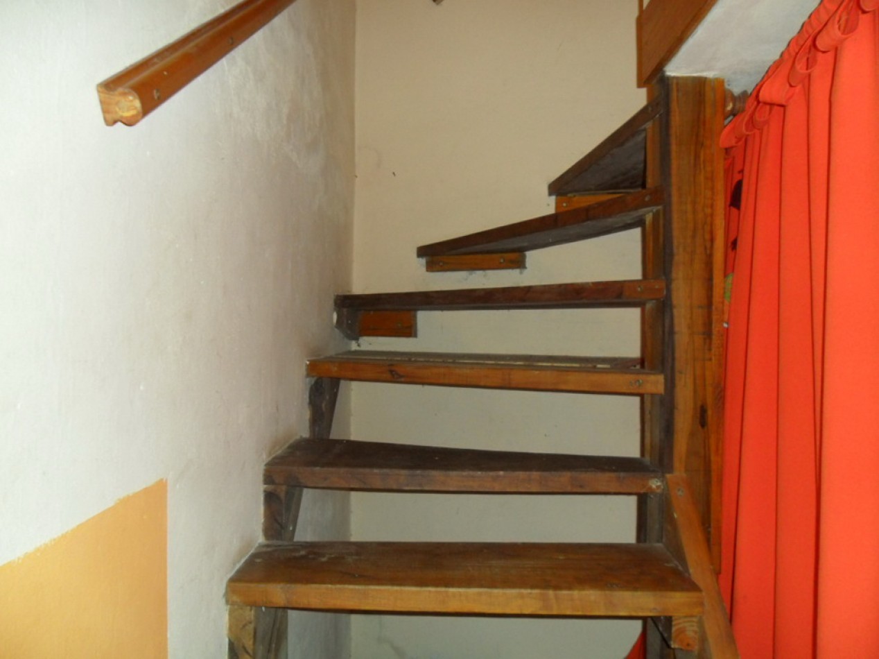 Casa  3 Amb. con depto. 2 Amb Calle 8 e 12 y Av. II