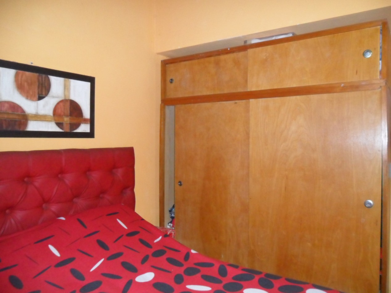 Casa  3 Amb. con depto. 2 Amb Calle 8 e 12 y Av. II
