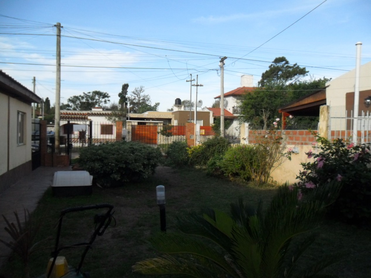 Casa  3 Amb. con depto. 2 Amb Calle 8 e 12 y Av. II