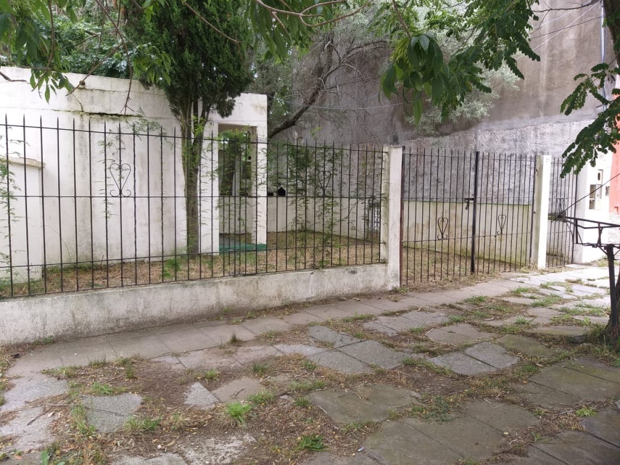 OPORTUNIDAD 2 deptos. con espacio aereo en barrio tala 