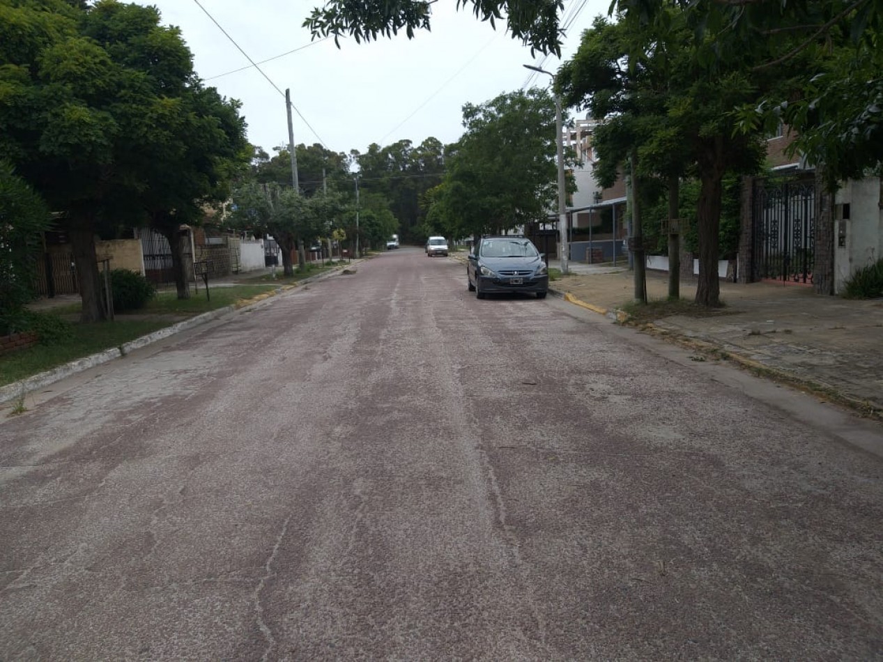 OPORTUNIDAD 2 deptos. con espacio aereo en barrio tala 