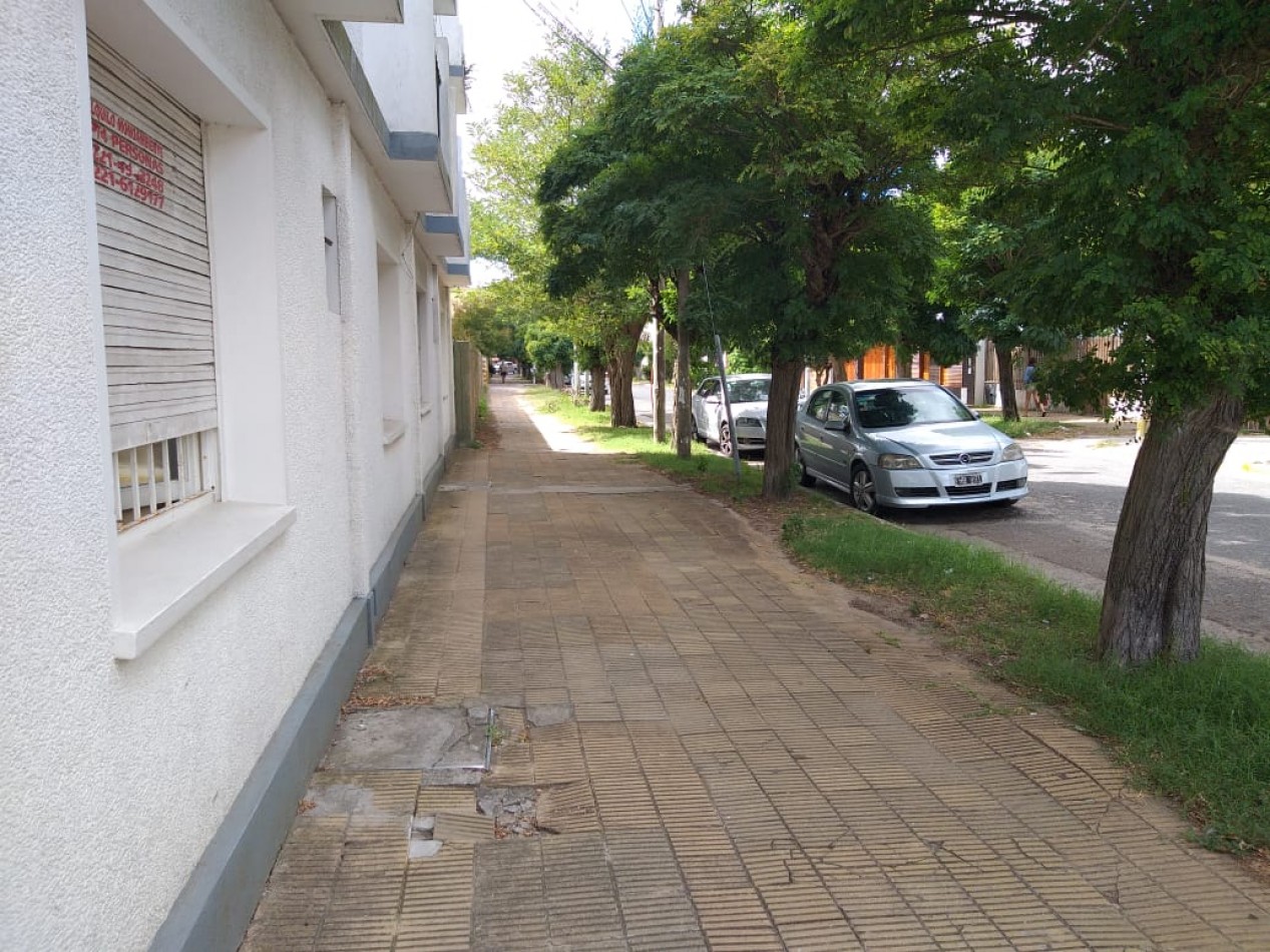 Monoambiente centrico frente Plaza Pereira  