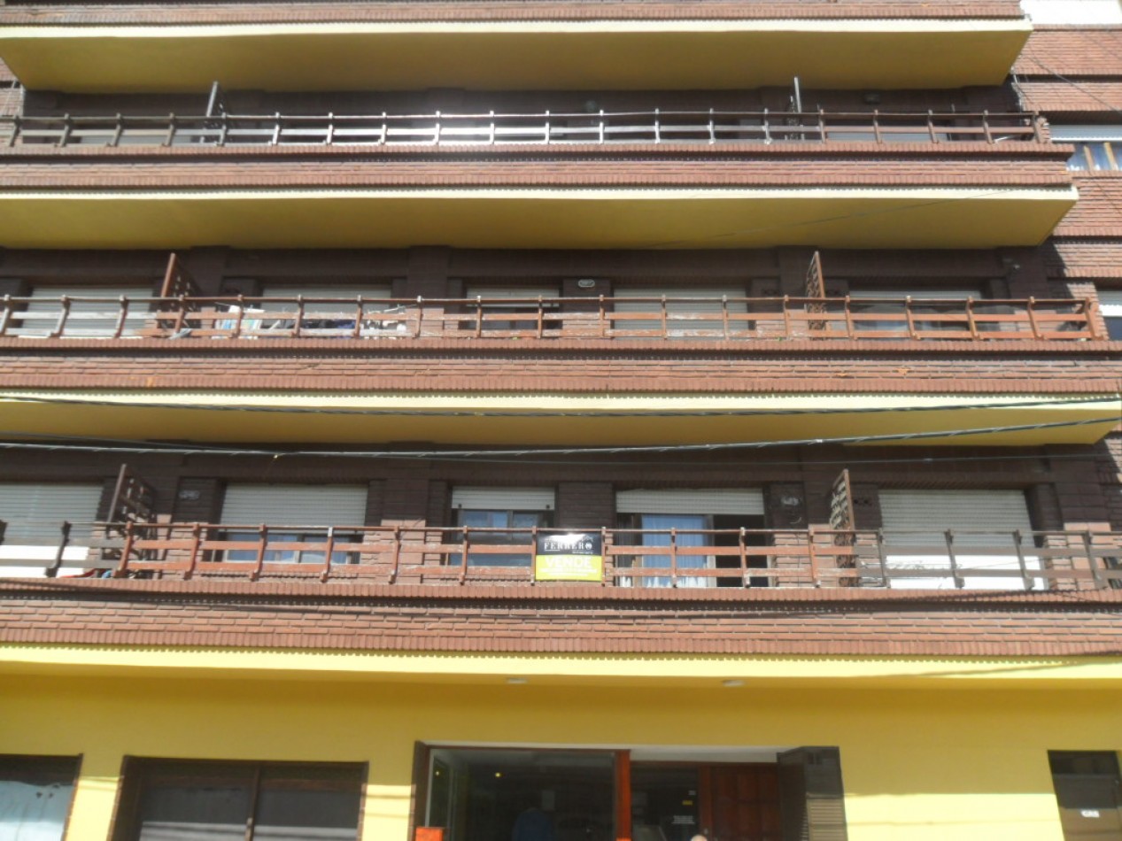 Depto 2 amb. 4to piso L Edificio French 