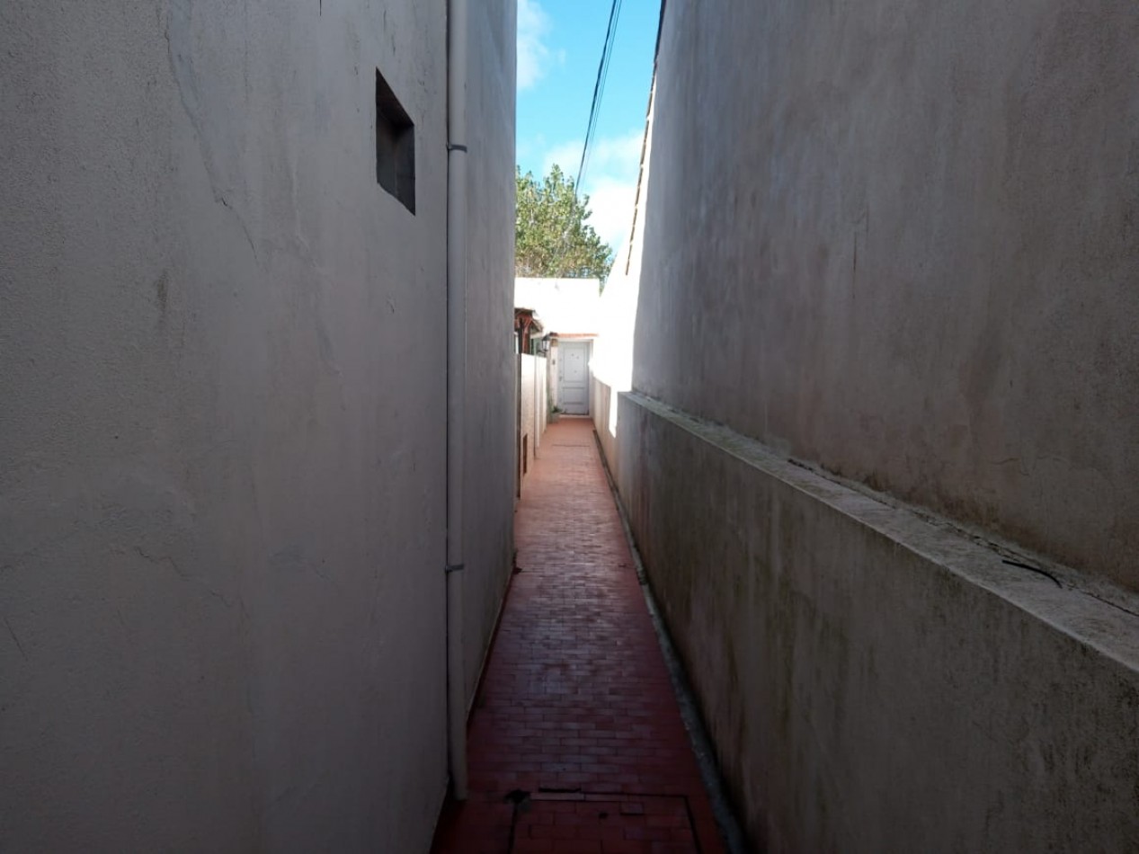 Duplex 2 amb. c/patio centrico  