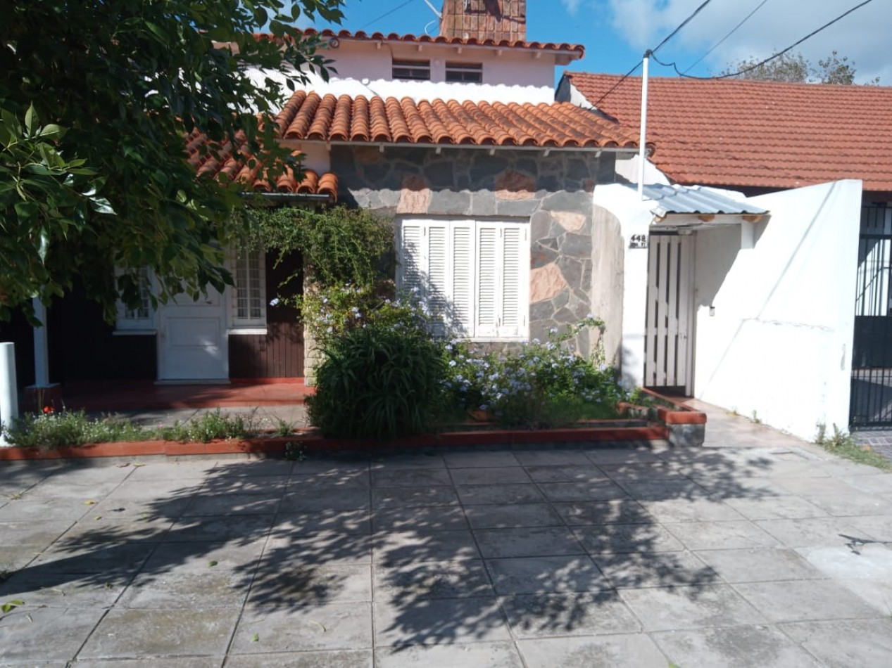 Duplex 2 amb. c/patio centrico  