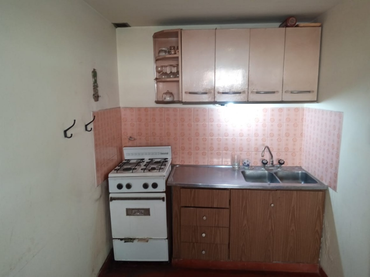 Duplex 2 amb. c/patio centrico  