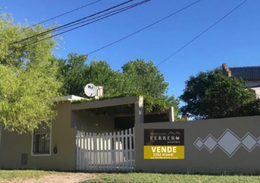 Casa 2 amb con Monoambiente sobre lote esquina