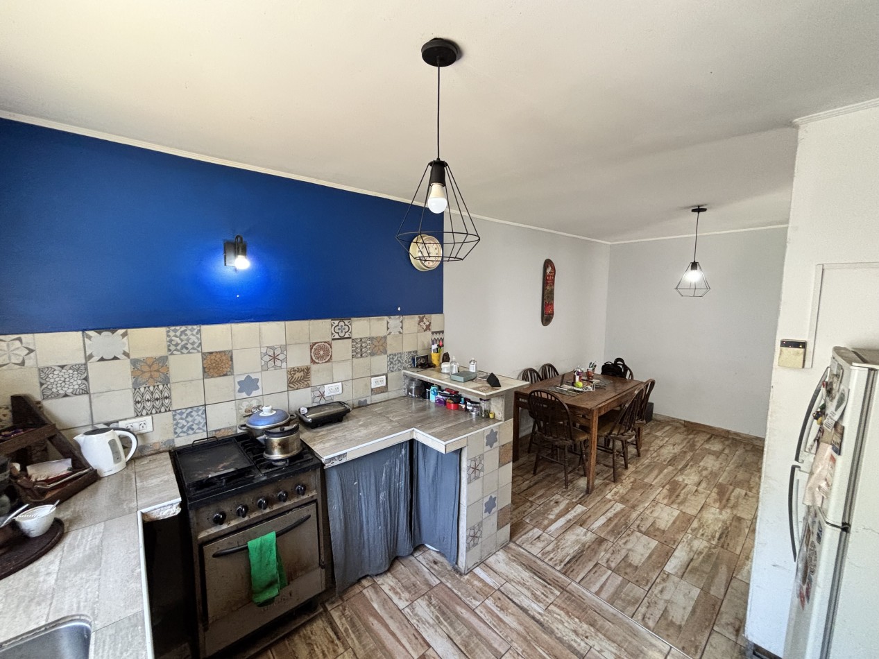 CASA DE 3 AMBIENTES EN EL PATO, A 1 CUADRA DE COLECTORA, BERAZATEGUI