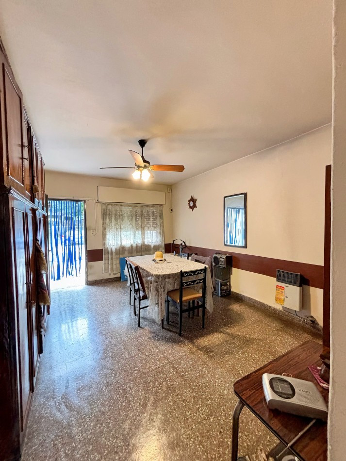 CASA CON LOCAL A LA VENTA EN VILLA ESPAÑA
