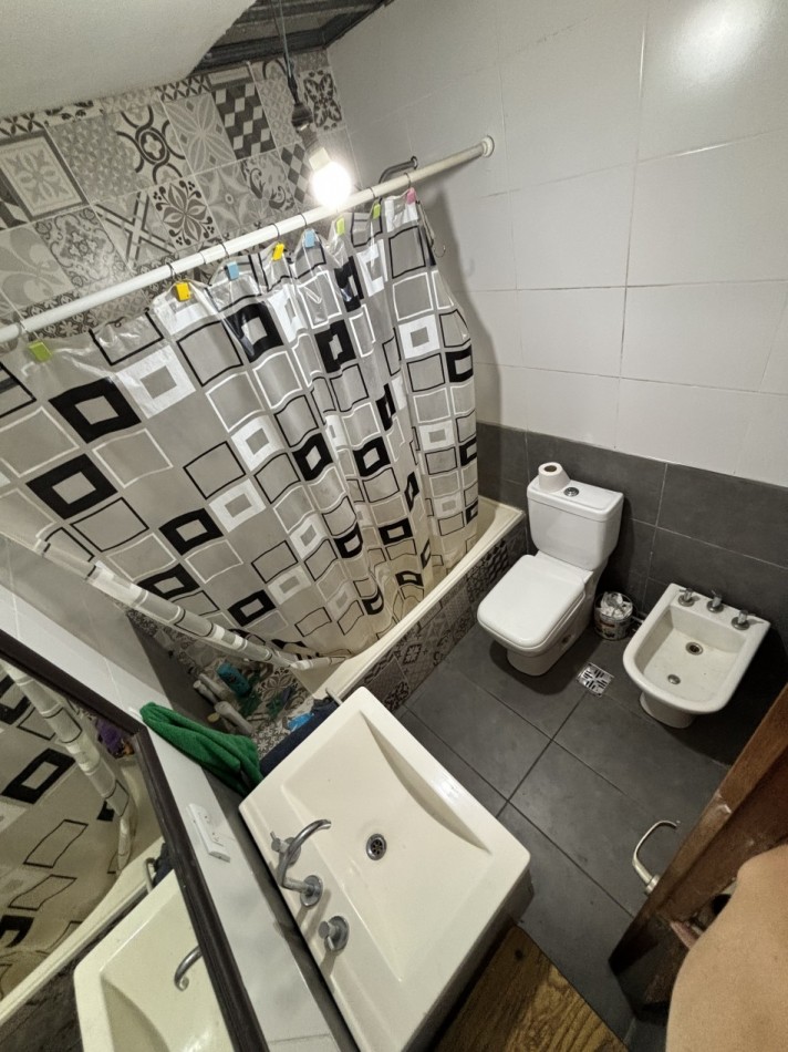 CASA DE 3 AMBIENTES EN EL PATO, A 1 CUADRA DE COLECTORA, BERAZATEGUI