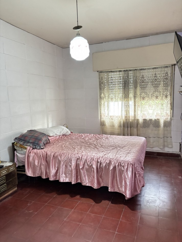 CASA CON LOCAL A LA VENTA EN VILLA ESPAÑA