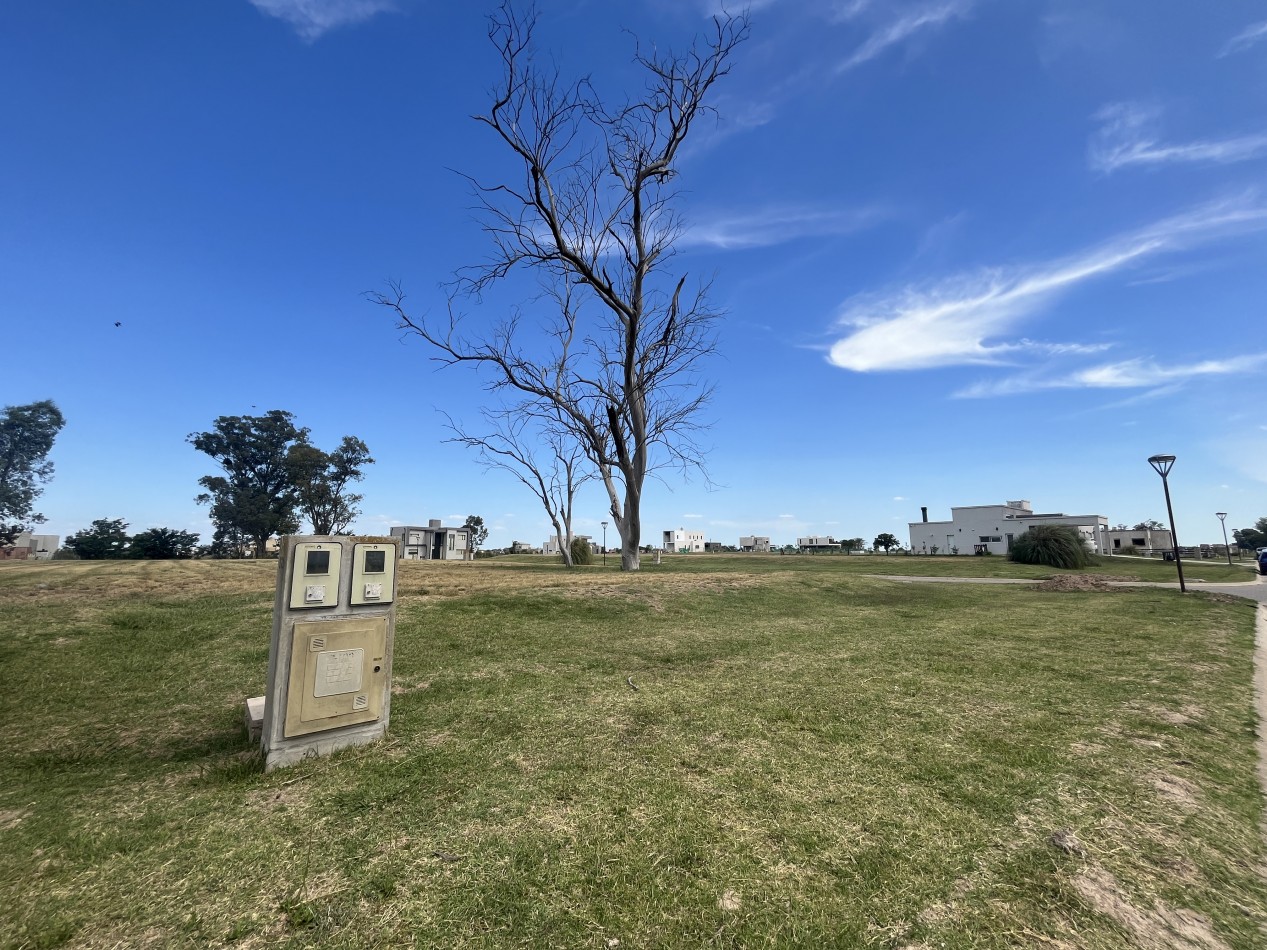 Barrio Santa Clara al sur venta lote