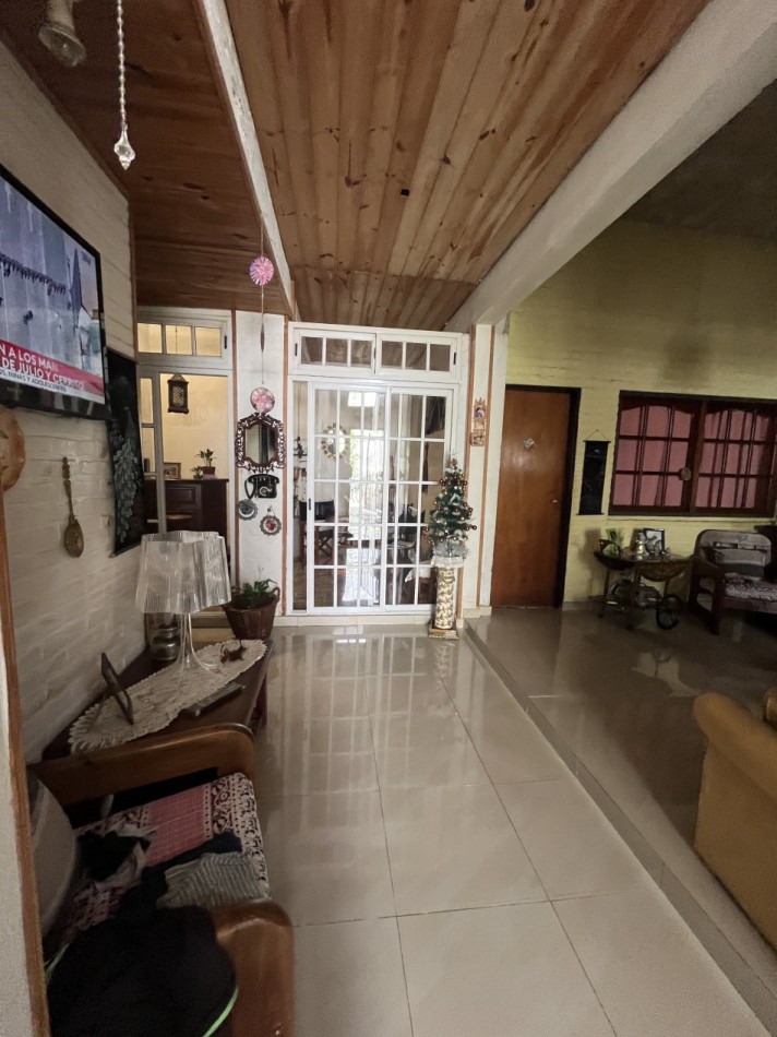 Casa 4 amb  + Dpto 2 amb Ciudadela Excelente Oportunidad