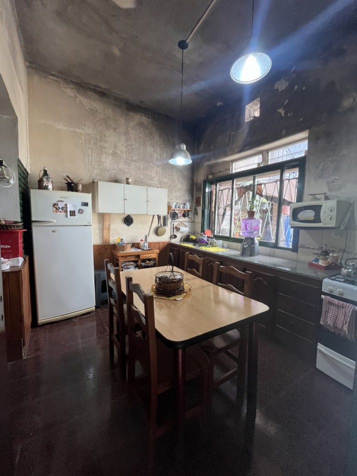 Casa 4 amb  + Dpto 2 amb Ciudadela Excelente Oportunidad