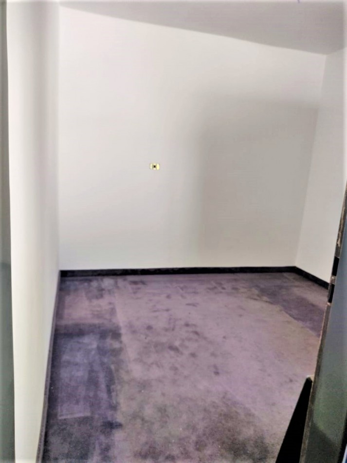 Ph/ Duplex de 3 ambiente con patio propio cochera cubierta propia y sin expensas RETASADO!