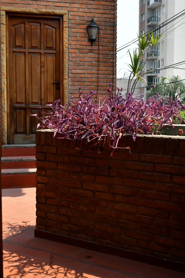 chalet de 6 ambientes en San Justo.